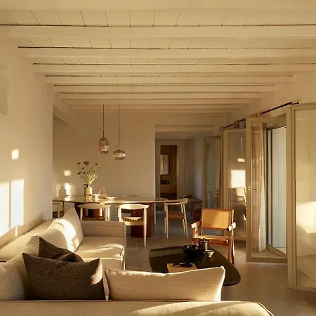 Leblon Mykonos Kalo Livadi